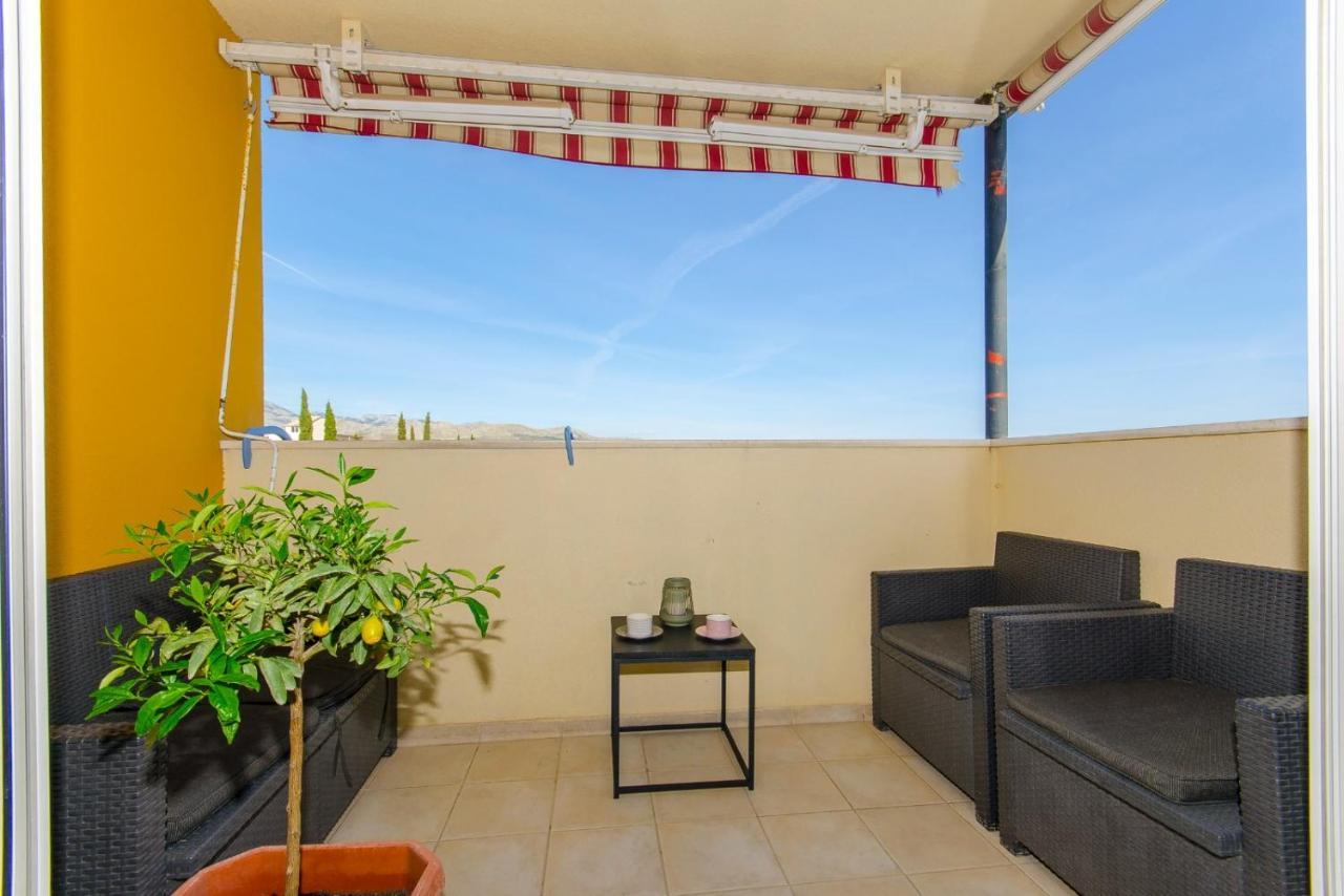 Modern Apartment With Sea View And Secure Garage 스플리트 외부 사진
